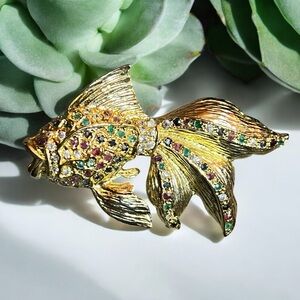 Vintage Koi Goldfish Fish Gemstone Rhinestone Gold Tone Brooch